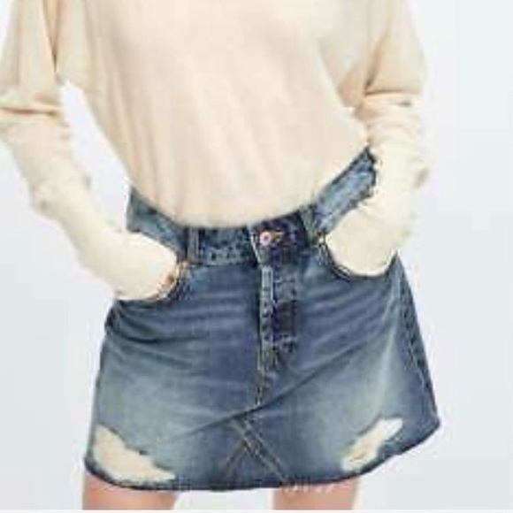 Zara Dresses & Skirts - ZARA Denim Distressed Mini Skirt, Size XS, Button Fly, Raw Hem, Fraying, EUC